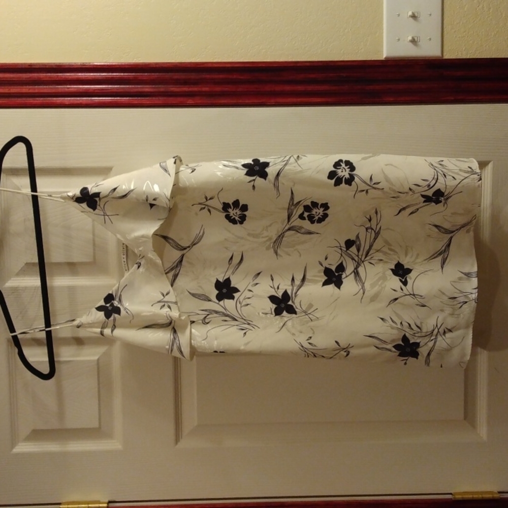 Alice + Olivia Black & White Bess Slip Dress Size S NWOT